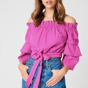 NA kd Off Shoulder Frill Sleeve Top pink size small